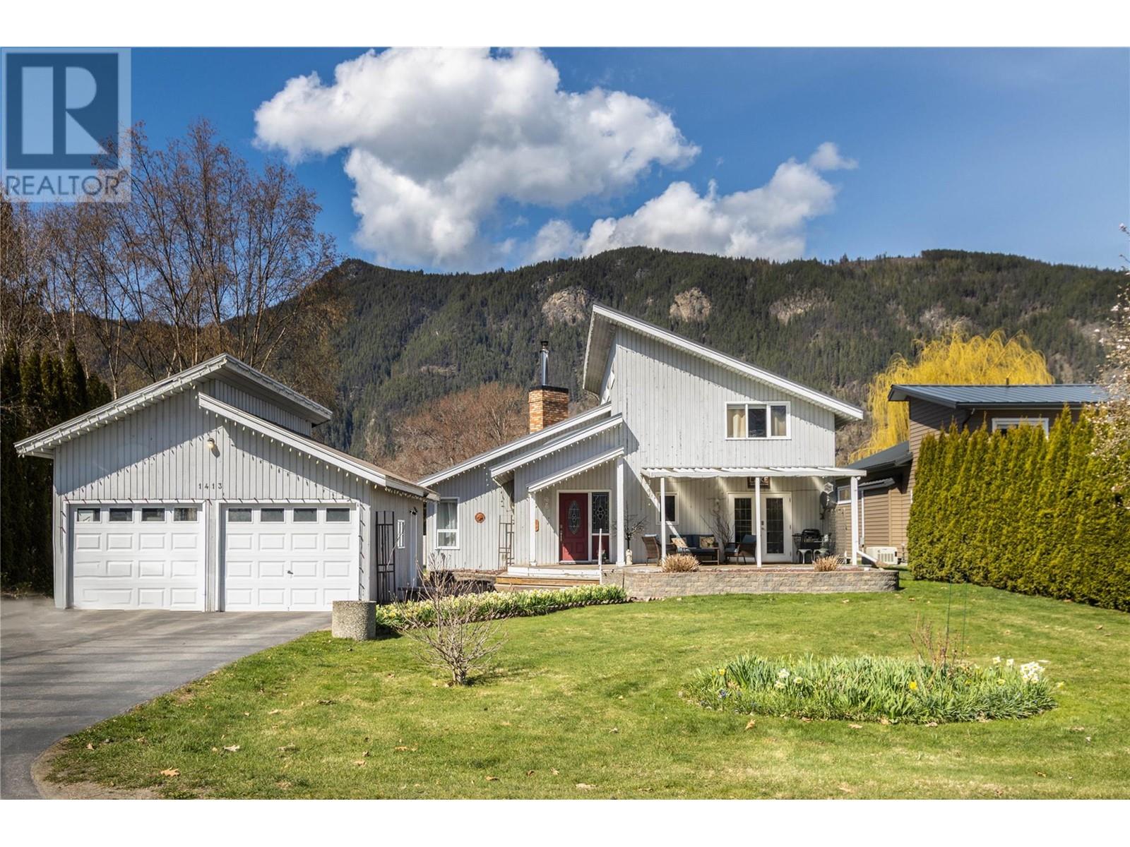 1413 Silver Sands Road, Sicamous 
