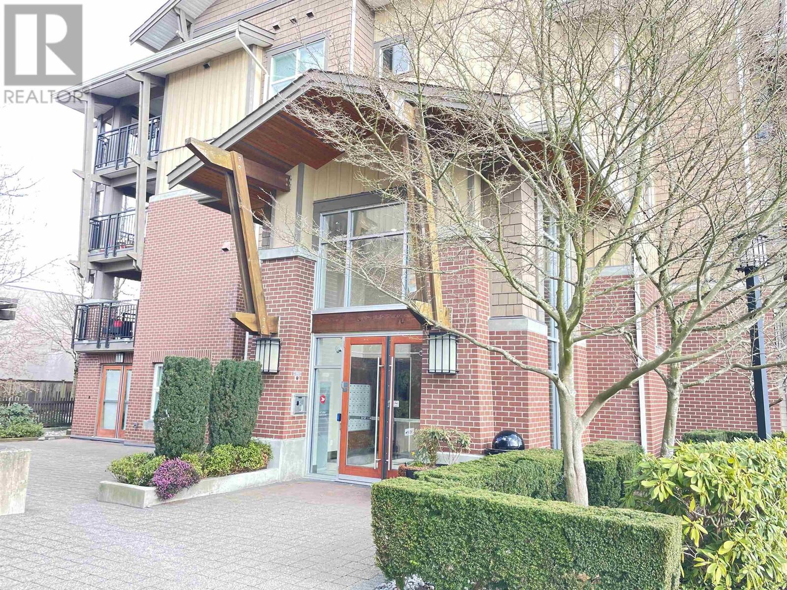 304 5889 Irmin Street, Burnaby, British Columbia  V5J 0C1 - Photo 1 - R2859607