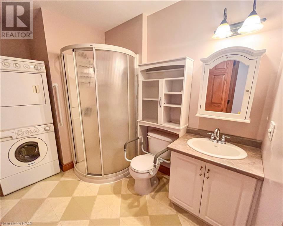 250 Bethune Crescent, Goderich, Ontario  N7A 4M6 - Photo 6 - 40554957