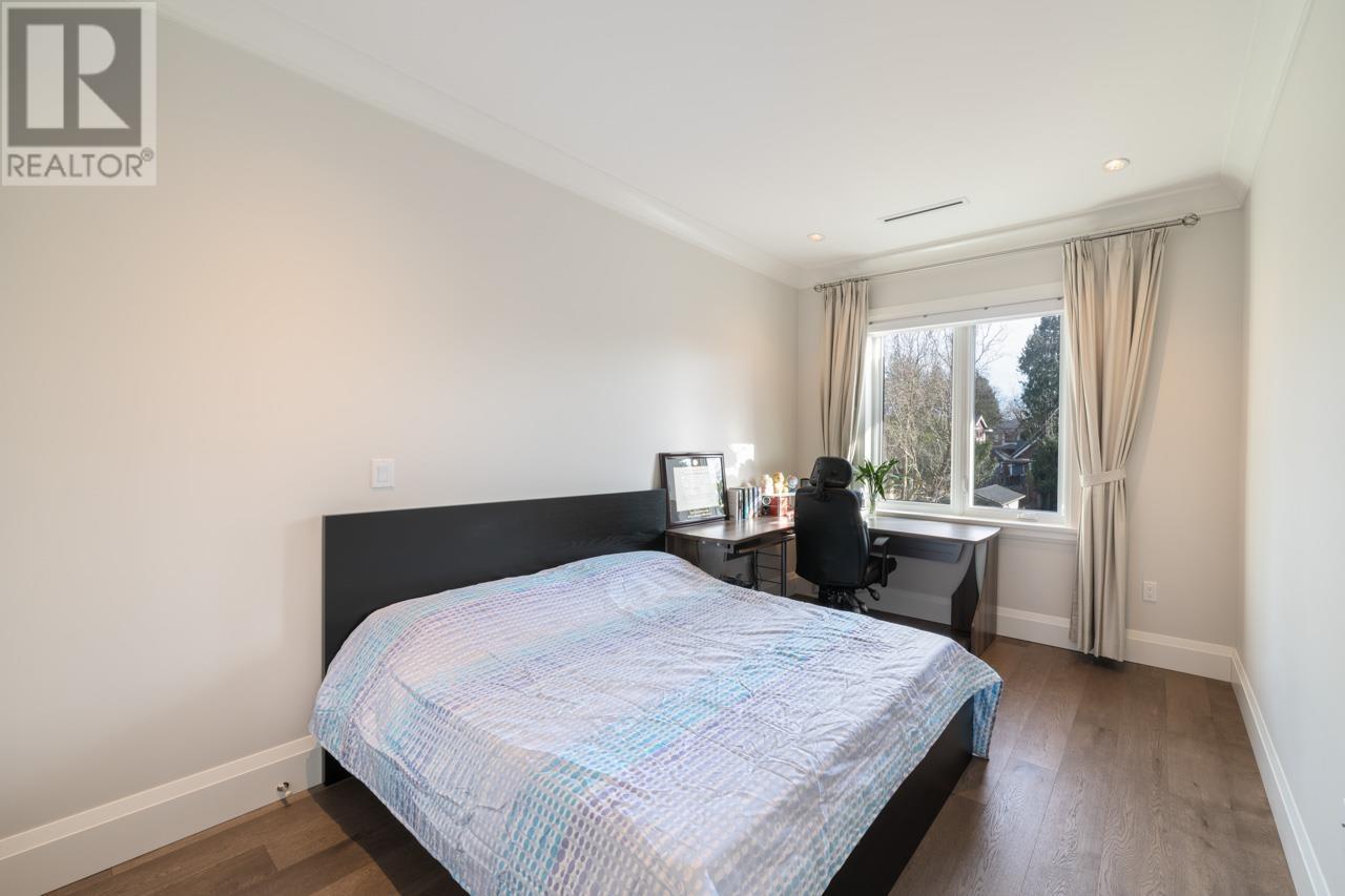 Listing Picture 15 of 32 : 3126 W 12TH AVENUE, Vancouver / 溫哥華 - 魯藝地產 Yvonne Lu Group - MLS Medallion Club Member