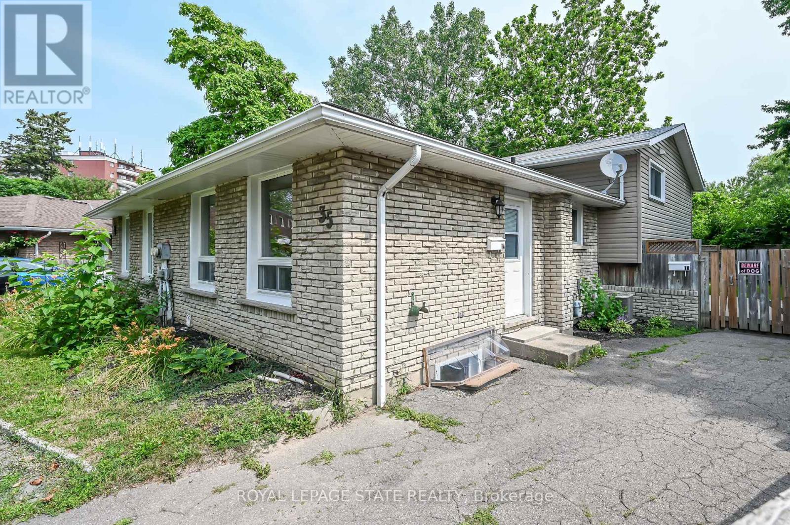 35 Prince Paul Cres, St. Catharines, Ontario  L2N 3A8 - Photo 1 - X8146914