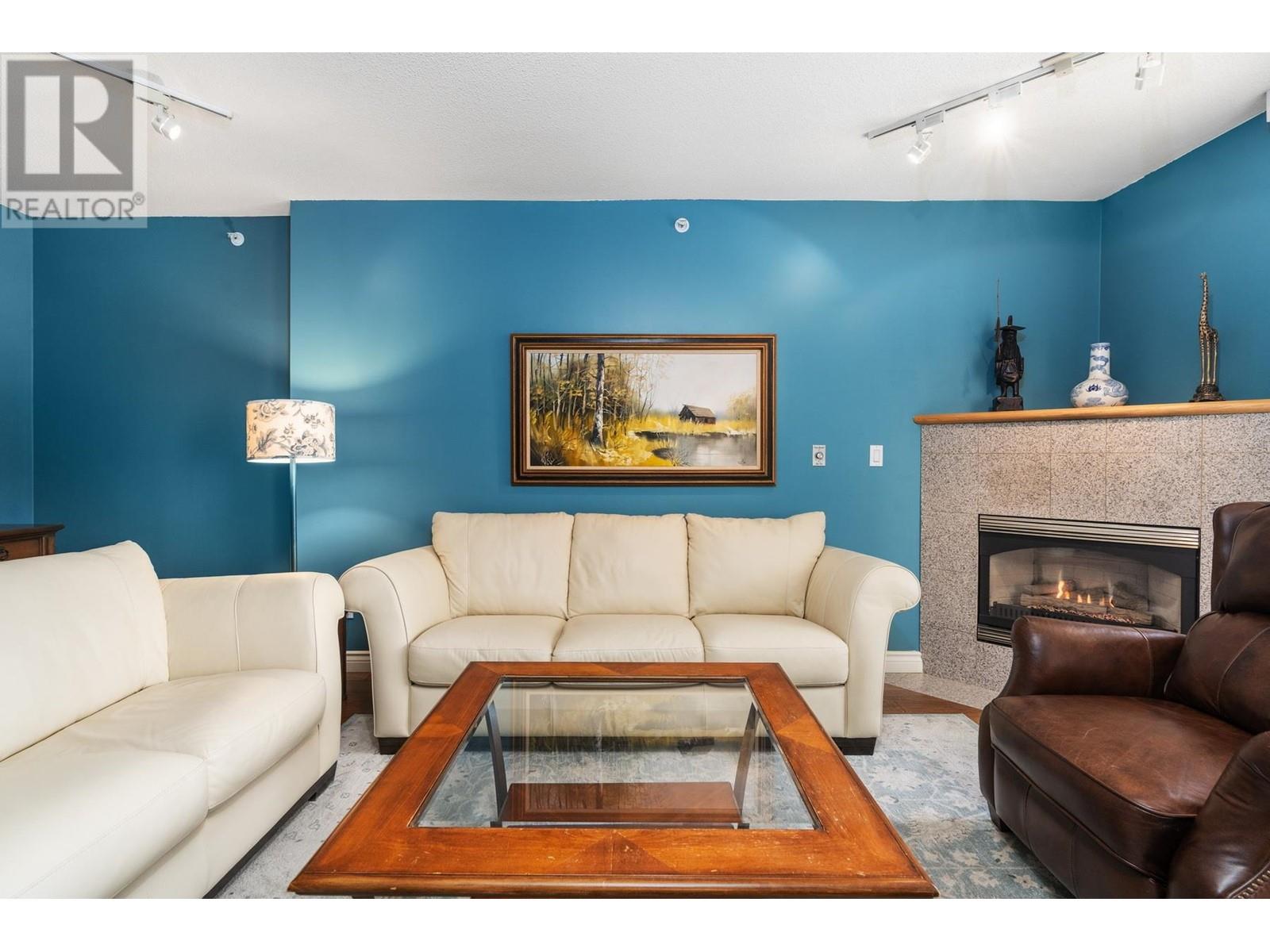 502 588 16th Street, West Vancouver, British Columbia  V7V 3R7 - Photo 5 - R2859937