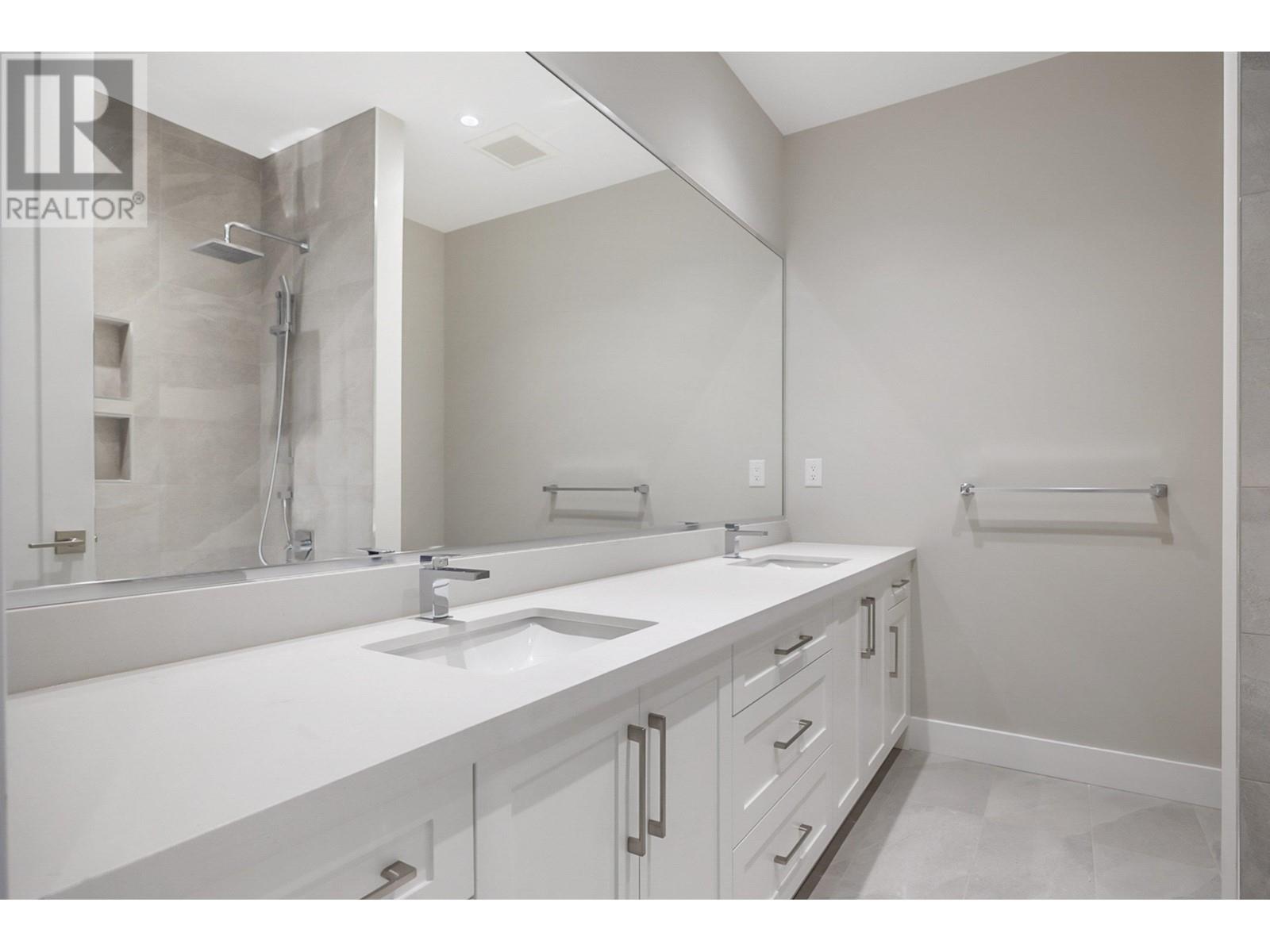 779 Sunset Ridge, Anmore, British Columbia  V3H 4Z2 - Photo 12 - R2858477