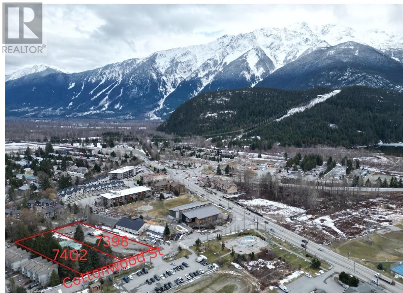 7398 Cottonwood Road, Pemberton, British Columbia  V0N 2L0 - Photo 2 - R2860012