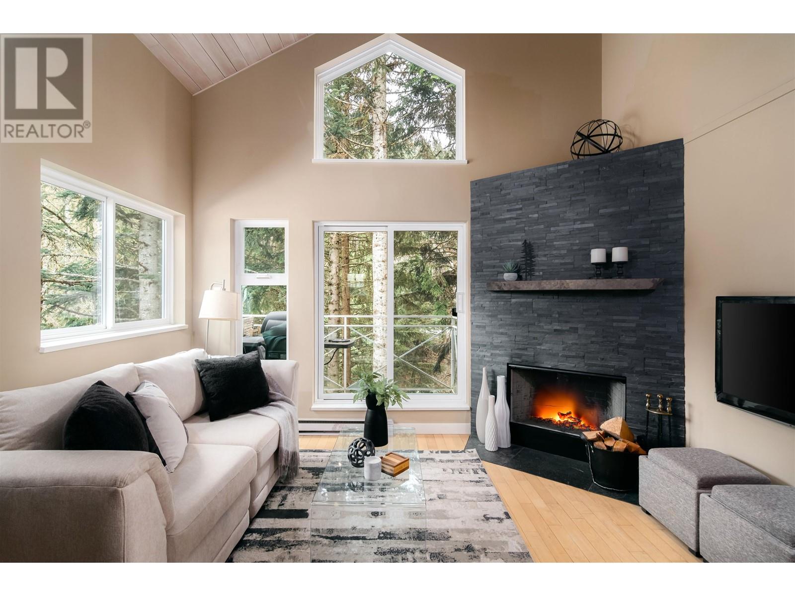 28 2211 Marmot Place, Whistler, British Columbia  V8E 0M6 - Photo 1 - R2859987
