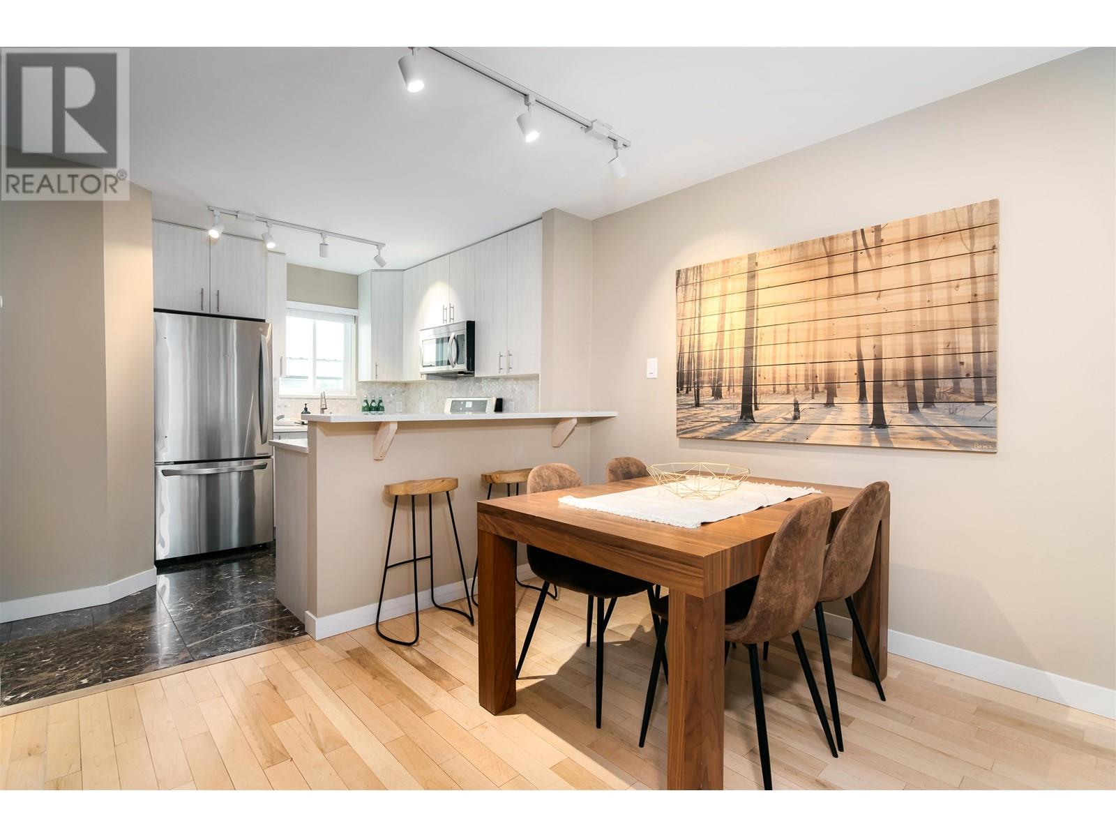 28 2211 Marmot Place, Whistler, British Columbia  V8E 0M6 - Photo 4 - R2859987