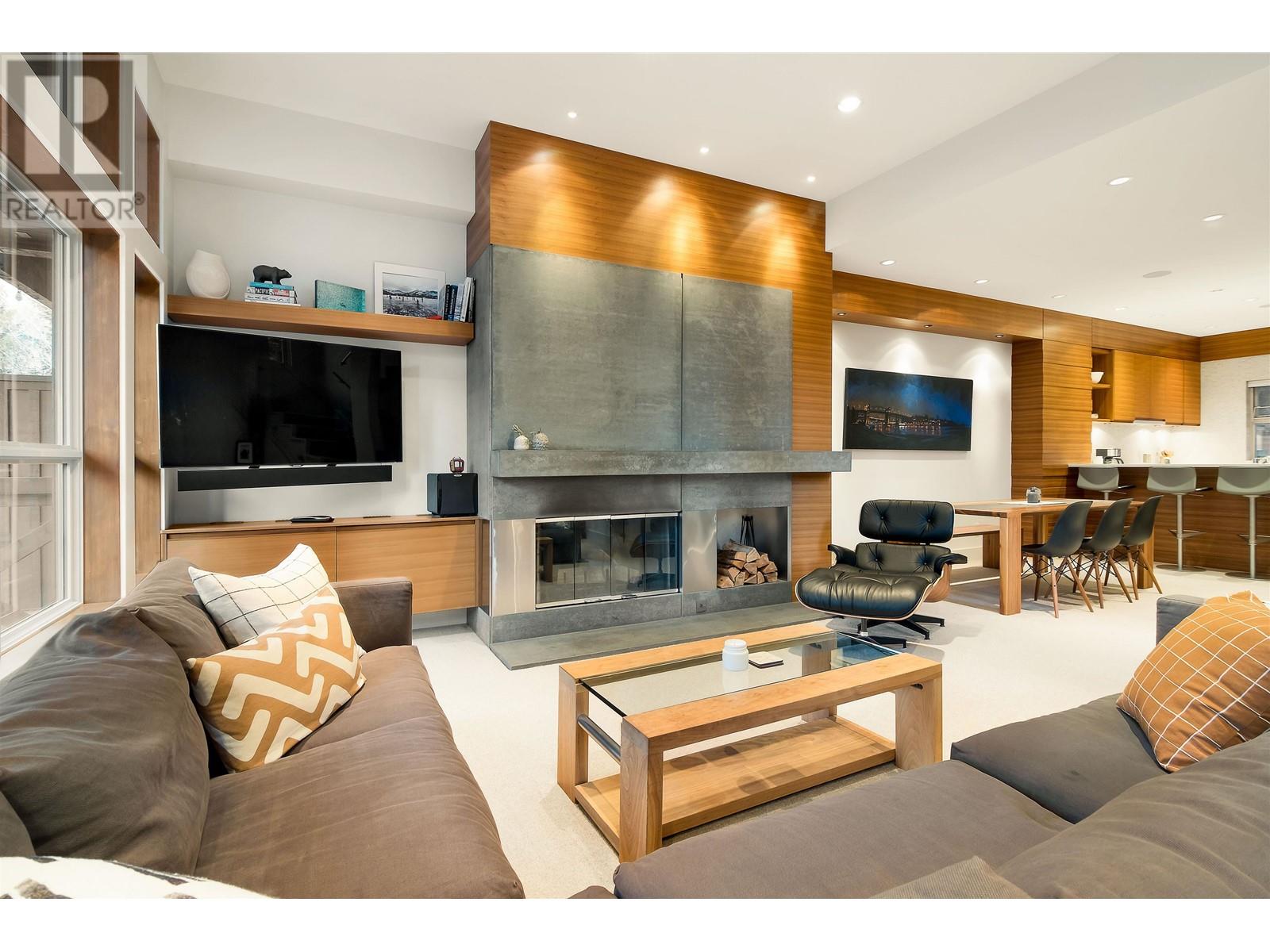 5 4668 Blackcomb Way, Whistler, British Columbia  V8E 0Z2 - Photo 1 - R2859991