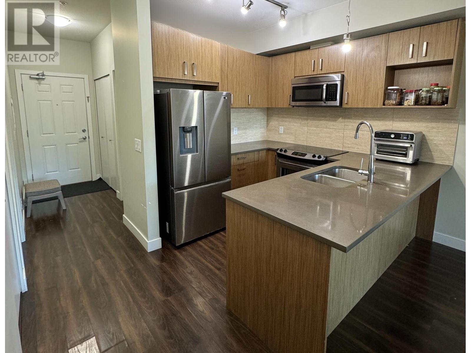 212 12040 222nd Street, Maple Ridge, British Columbia  V2X 9G8 - Photo 4 - R2859905