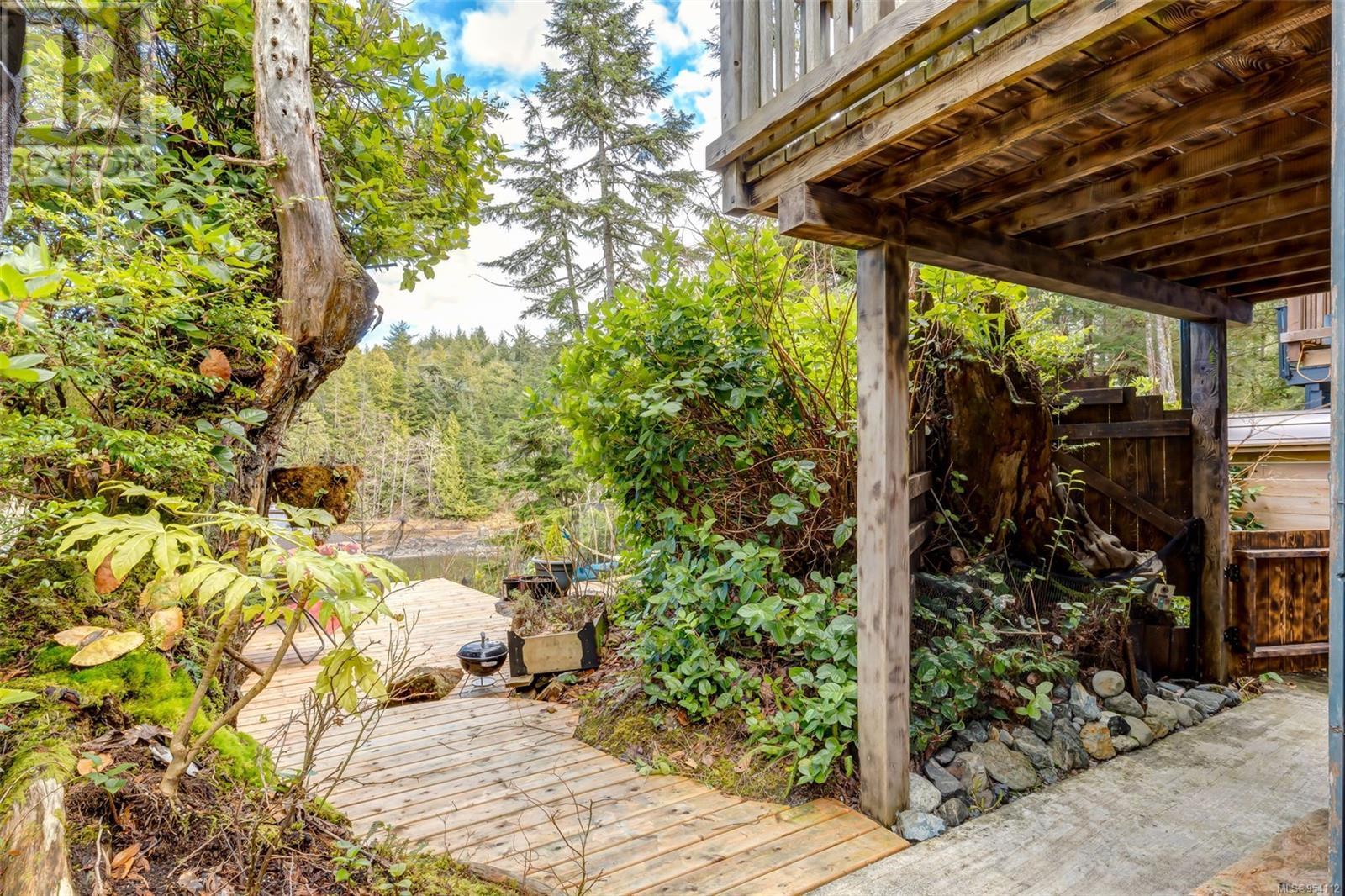 A 289 Boardwalk Ave, Ucluelet, British Columbia  V0R 3A0 - Photo 46 - 954112