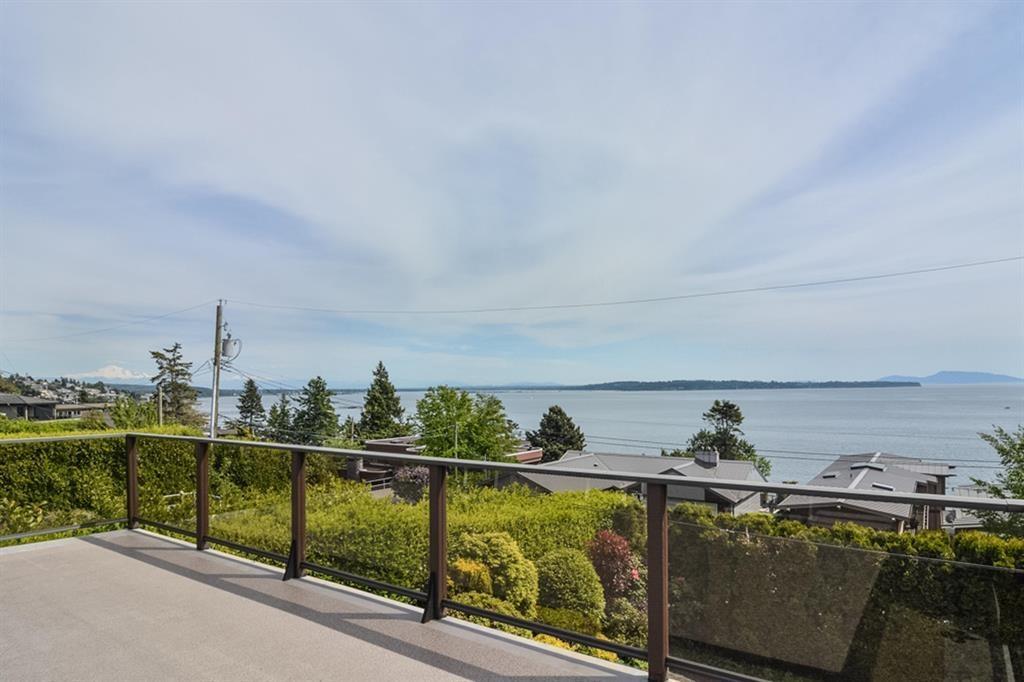 Listing Picture 8 of 36 : 14371 SUNSET DRIVE, White Rock - 魯藝地產 Yvonne Lu Group - MLS Medallion Club Member
