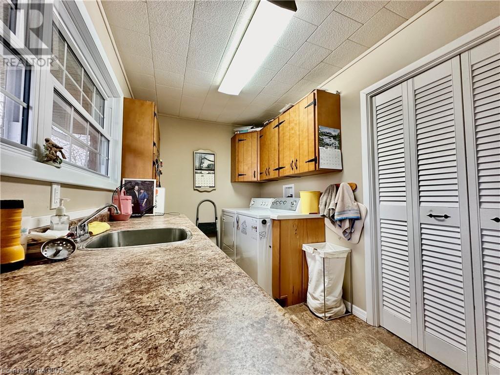 35 7th Street, Hanover, Ontario  N4N 1G3 - Photo 23 - 40554833