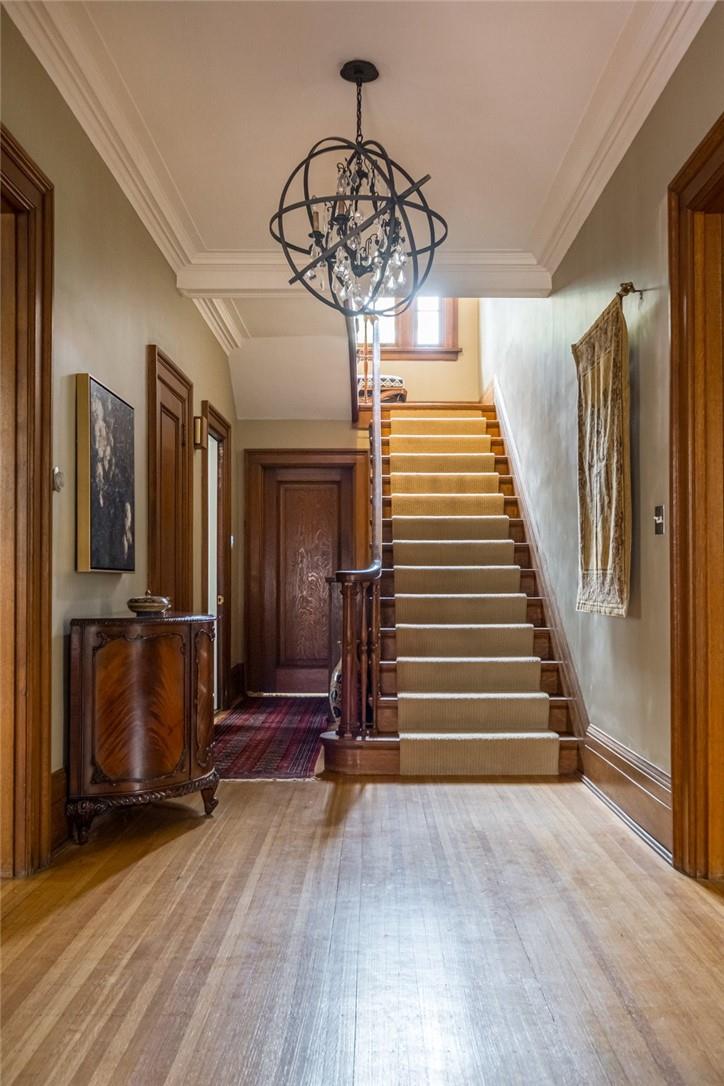 3 Ravenscliffe Avenue, Hamilton, Ontario  L8P 3M3 - Photo 8 - H4187978