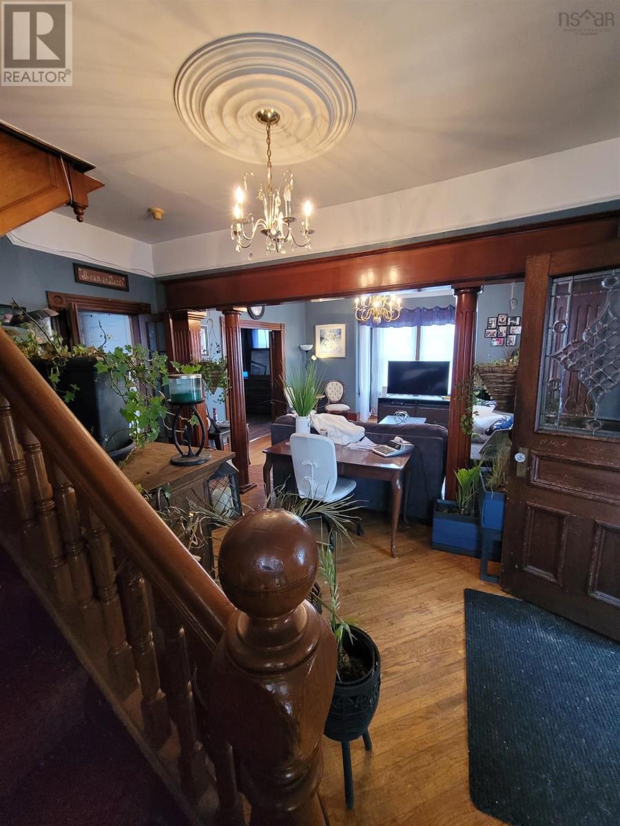 322 King Edward Street, Glace Bay, Nova Scotia  B1A 3W3 - Photo 11 - 202404733