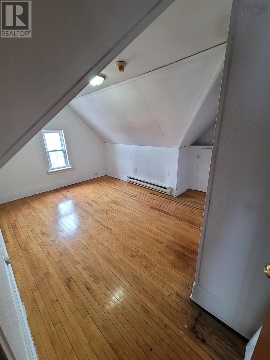 322 King Edward Street, Glace Bay, Nova Scotia  B1A 3W3 - Photo 32 - 202404733