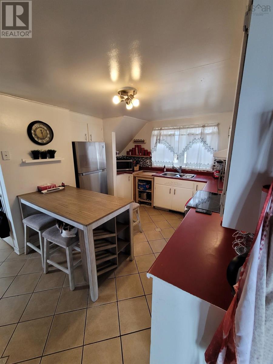 322 King Edward Street, Glace Bay, Nova Scotia  B1A 3W3 - Photo 5 - 202404733