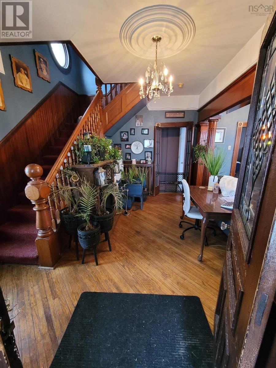 322 King Edward Street, Glace Bay, Nova Scotia  B1A 3W3 - Photo 9 - 202404733