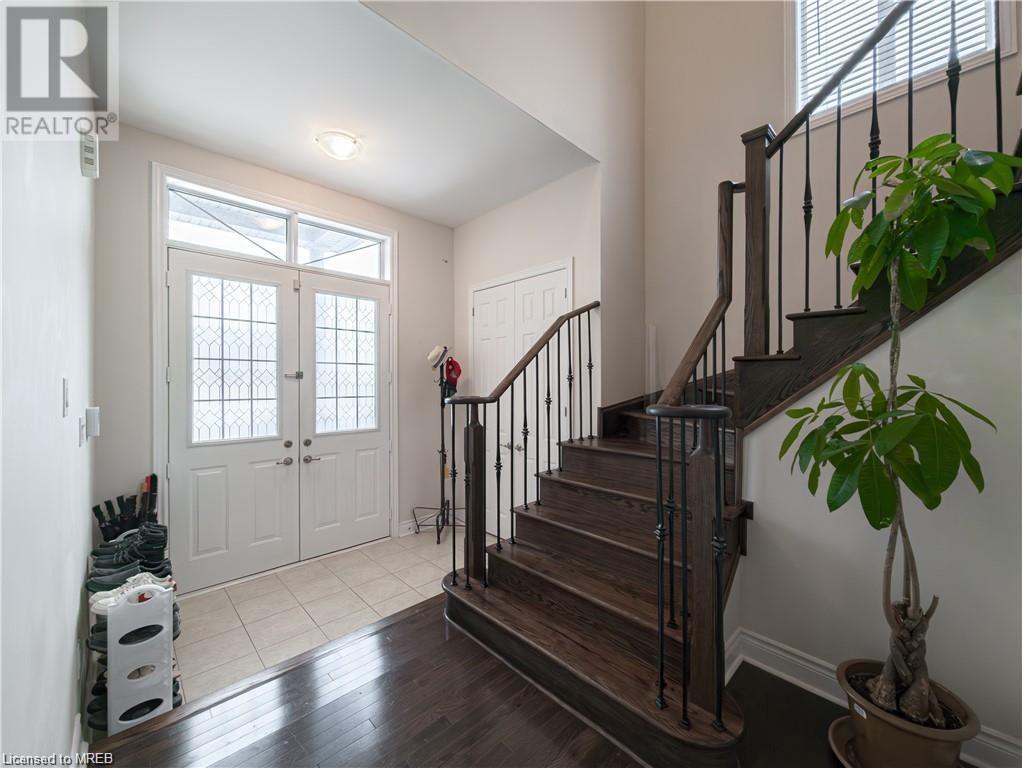 232 Niagara Trail, Georgetown, Ontario  L7G 0M4 - Photo 4 - 40555198