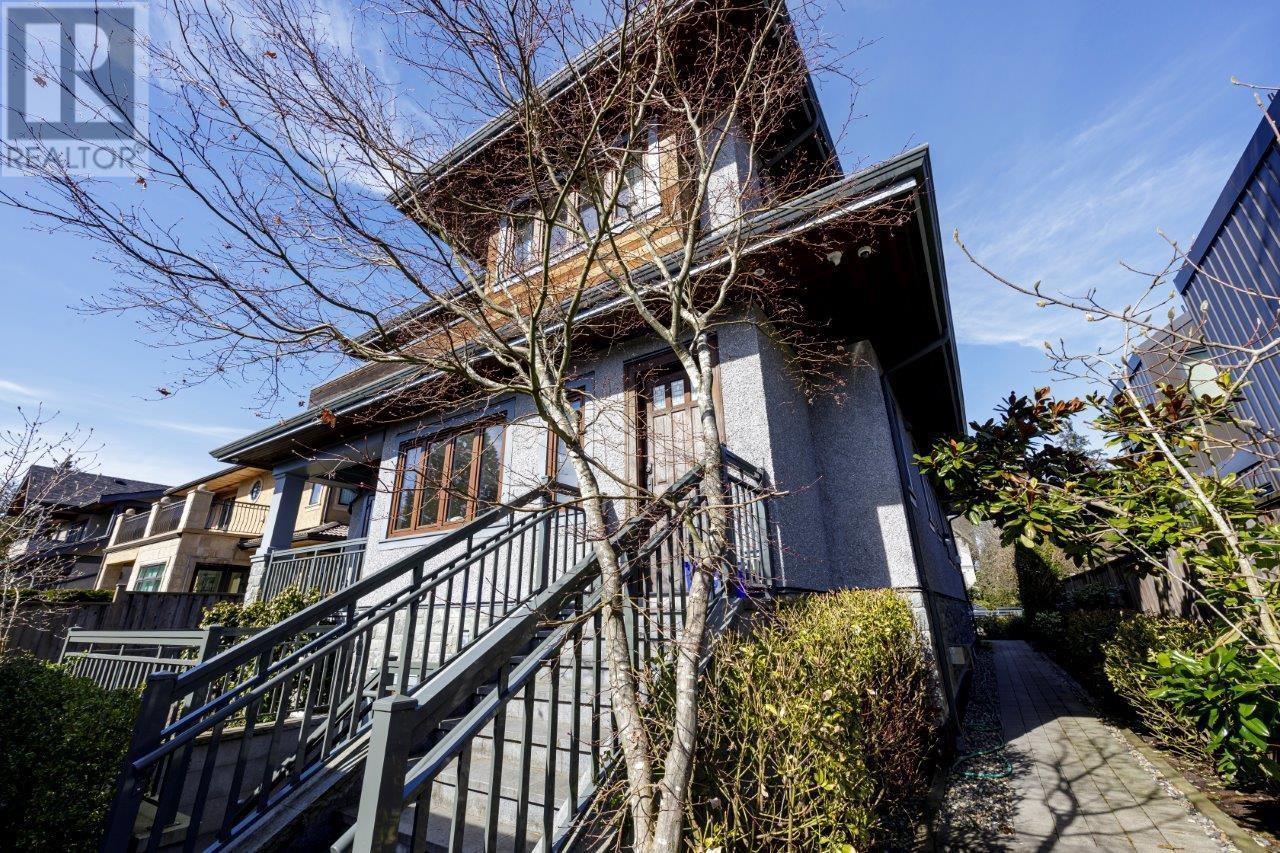Listing Picture 31 of 32 : 4018 W 30TH AVENUE, Vancouver / 溫哥華 - 魯藝地產 Yvonne Lu Group - MLS Medallion Club Member