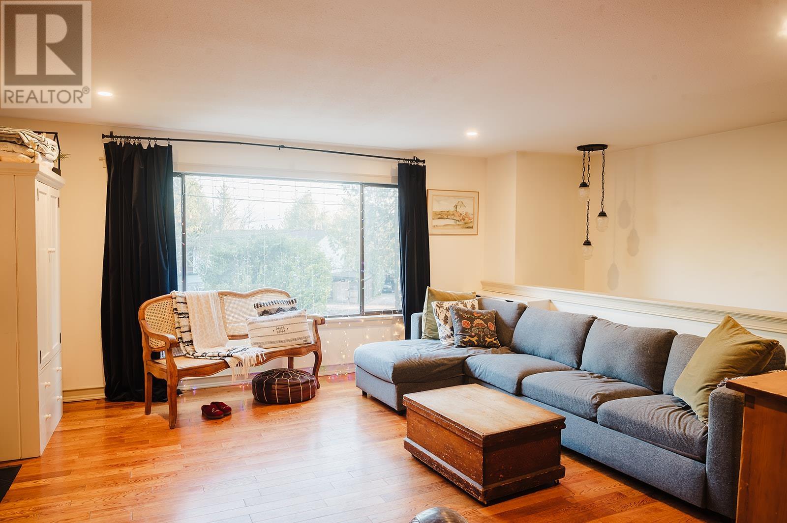 1453 Davidson Road, Gibsons, British Columbia  V0N 1V6 - Photo 10 - R2860068