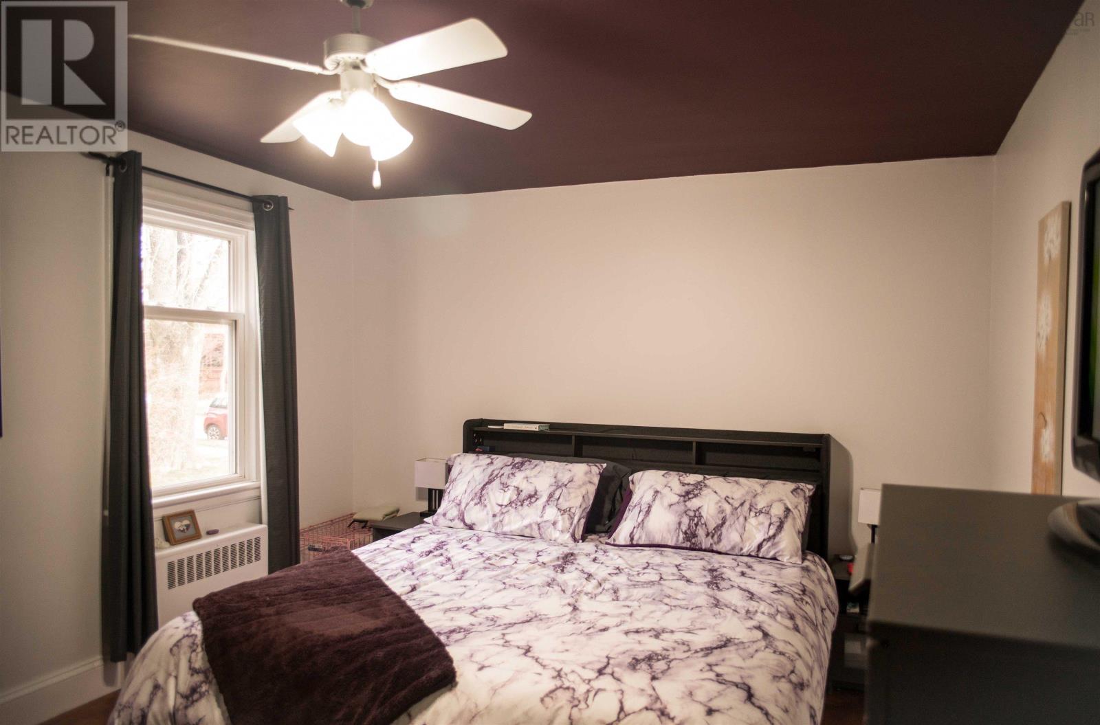 18 Collins Street, Yarmouth, Nova Scotia  B5A 3C8 - Photo 16 - 202404745