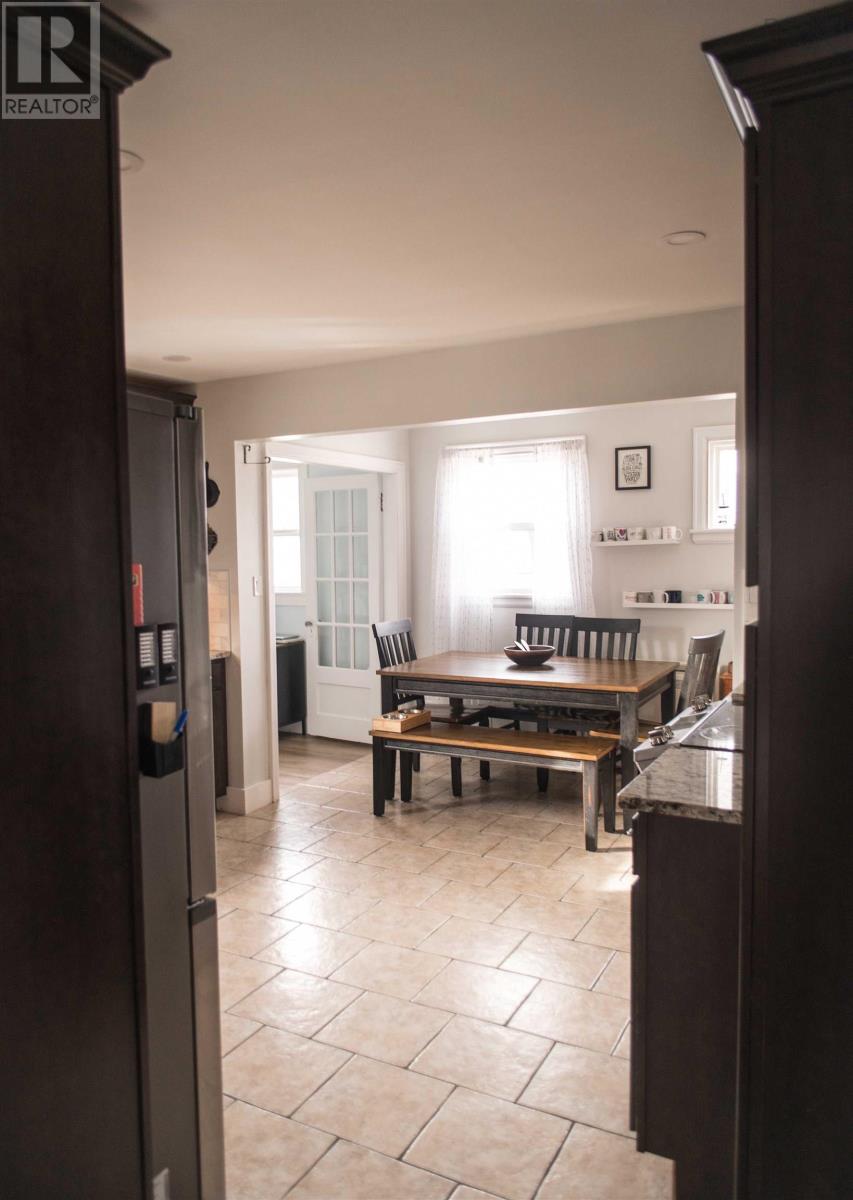 18 Collins Street, Yarmouth, Nova Scotia  B5A 3C8 - Photo 21 - 202404745