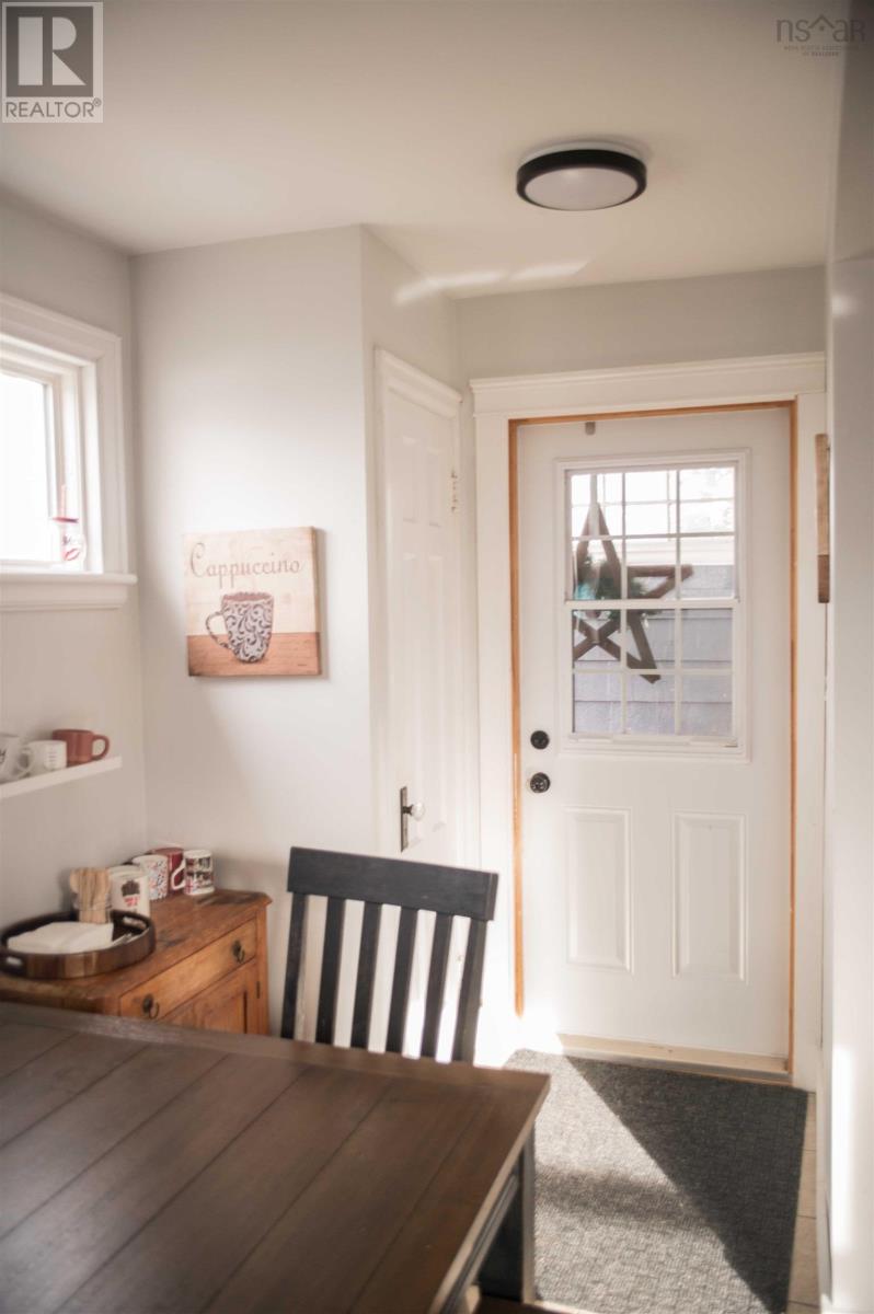18 Collins Street, Yarmouth, Nova Scotia  B5A 3C8 - Photo 25 - 202404745