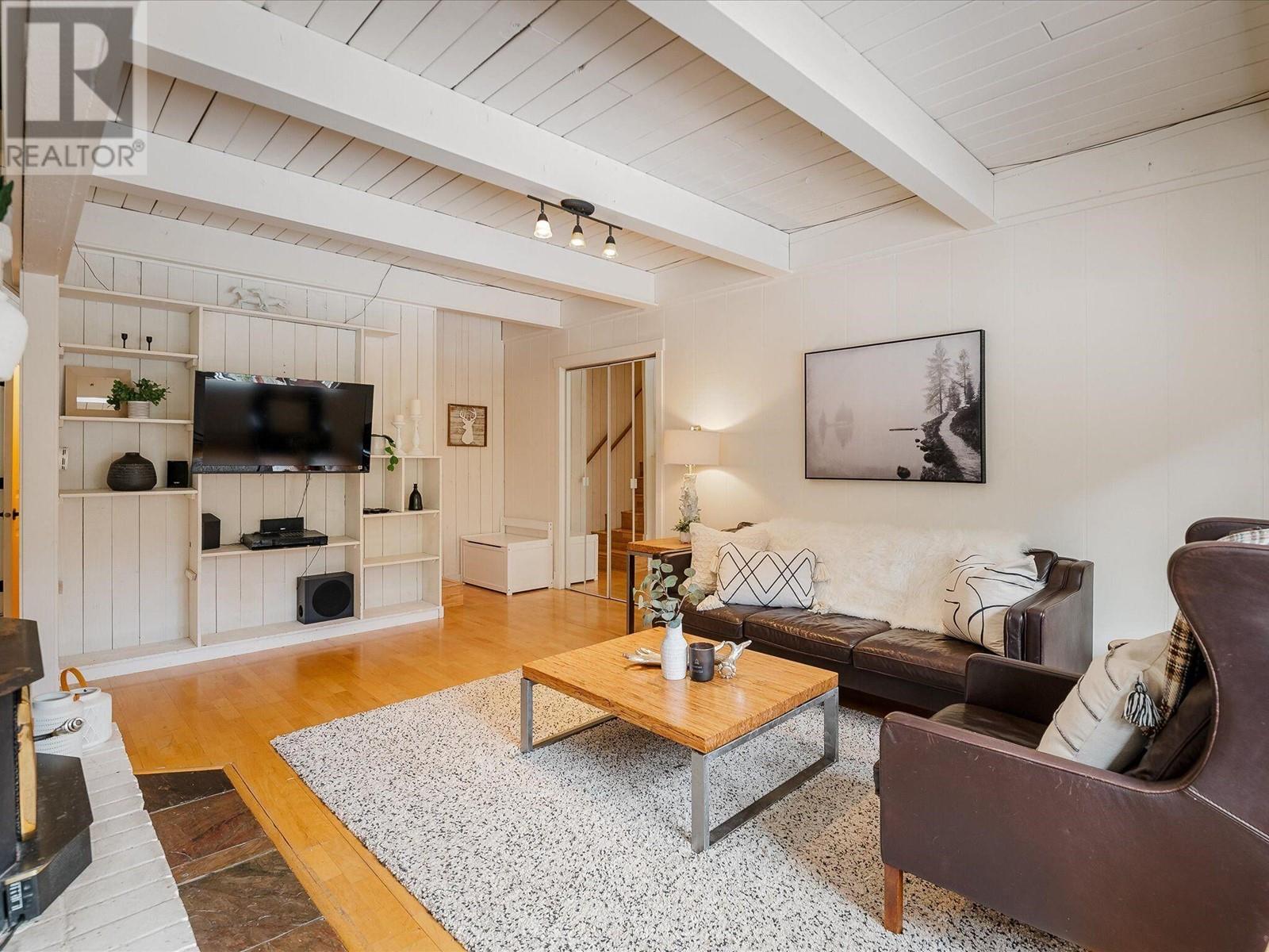 2521 Whistler Road, Whistler, British Columbia  V8E 0A6 - Photo 3 - R2860106