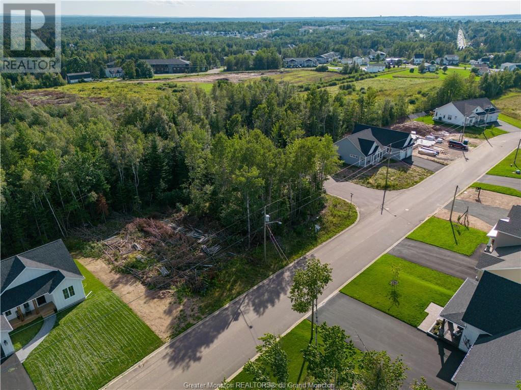 66 Bouchard Rd, Dieppe, New Brunswick  E1A 9T9 - Photo 3 - M146802