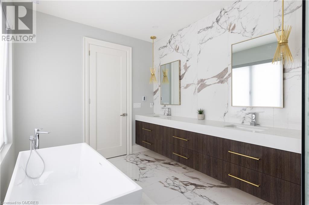 1060 Melvin Avenue, Oakville, Ontario  L6J 2V9 - Photo 19 - 40554332
