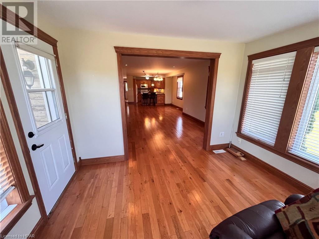 250 Bethune Crescent, Goderich, Ontario N7A 4M6 (26628635) Royal