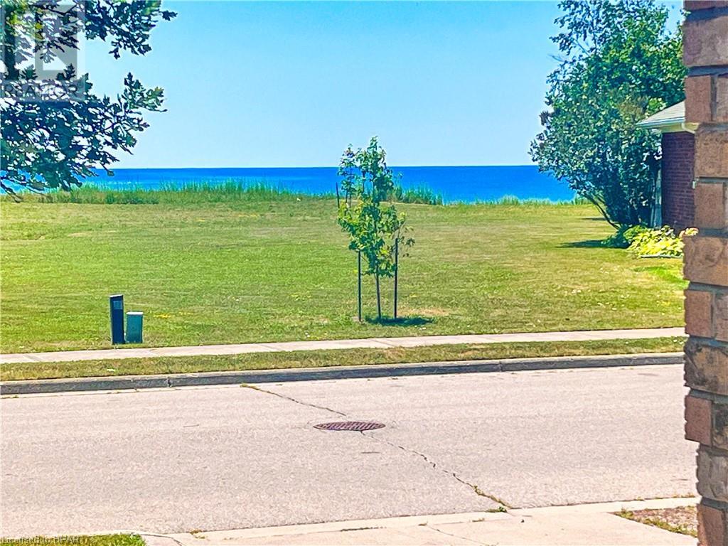 250 Bethune Crescent, Goderich, Ontario N7A 4M6 (26628635) Coldwell