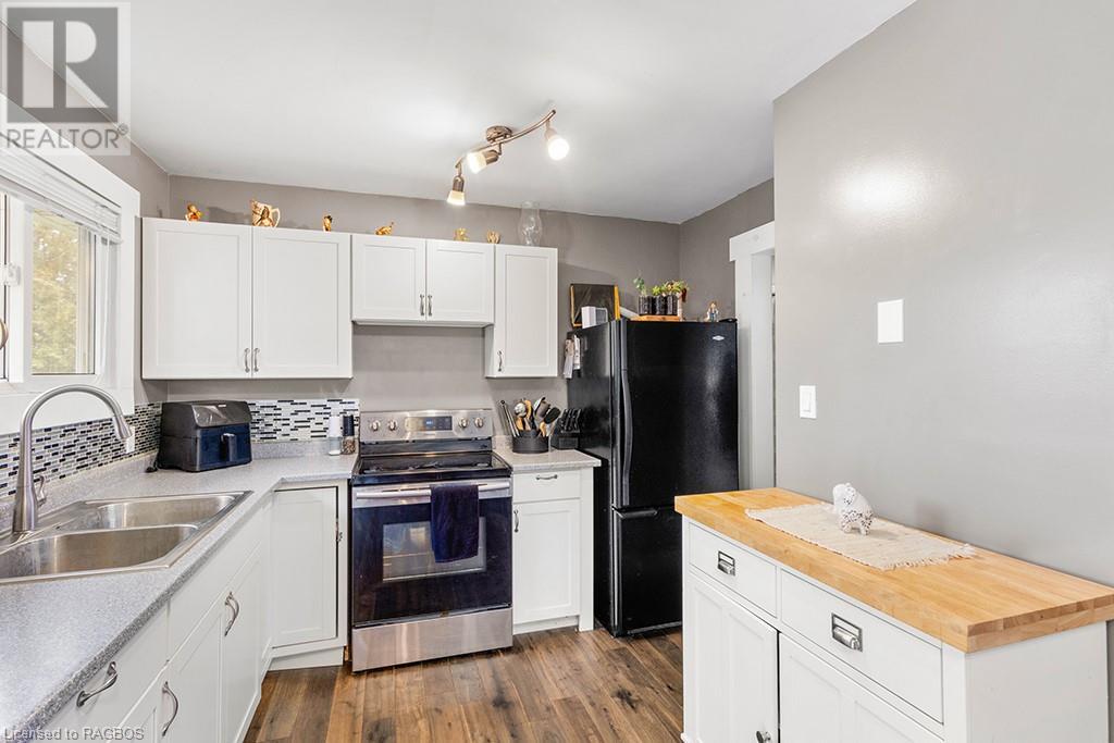 125 John Street, Feversham, Ontario  N0C 1C0 - Photo 4 - 40553188