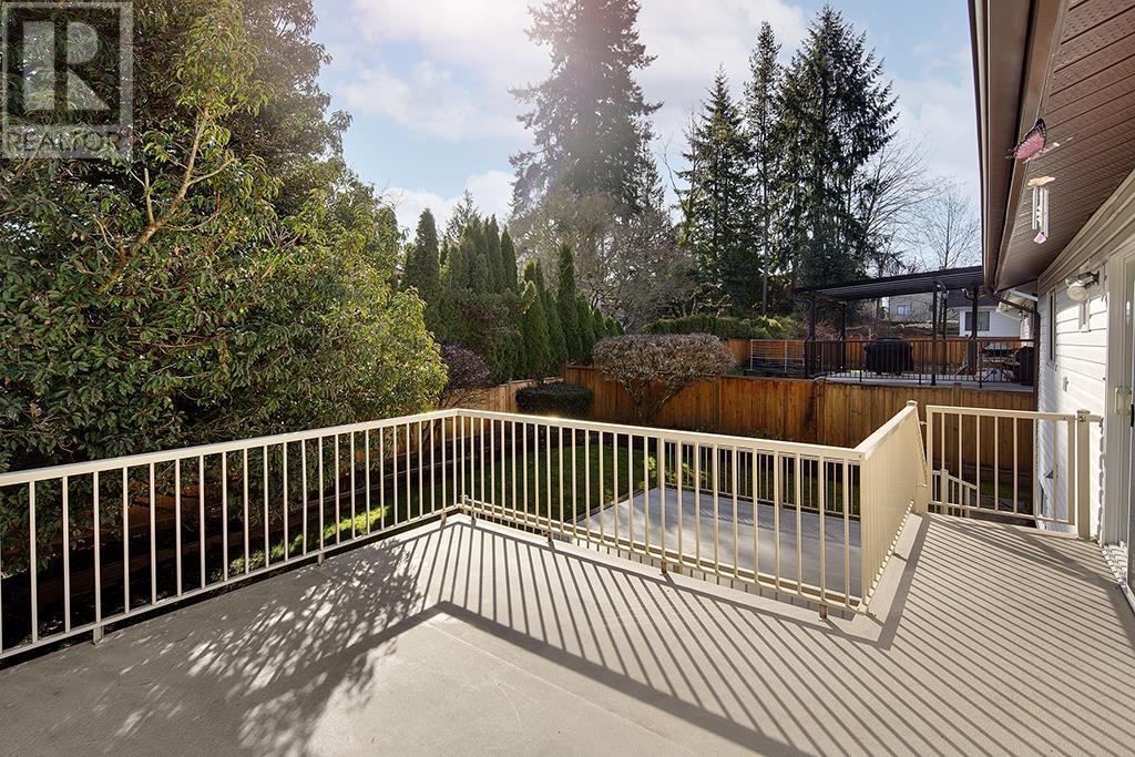 661 Poirier Street, Coquitlam, British Columbia  V3J 7M5 - Photo 10 - R2860156