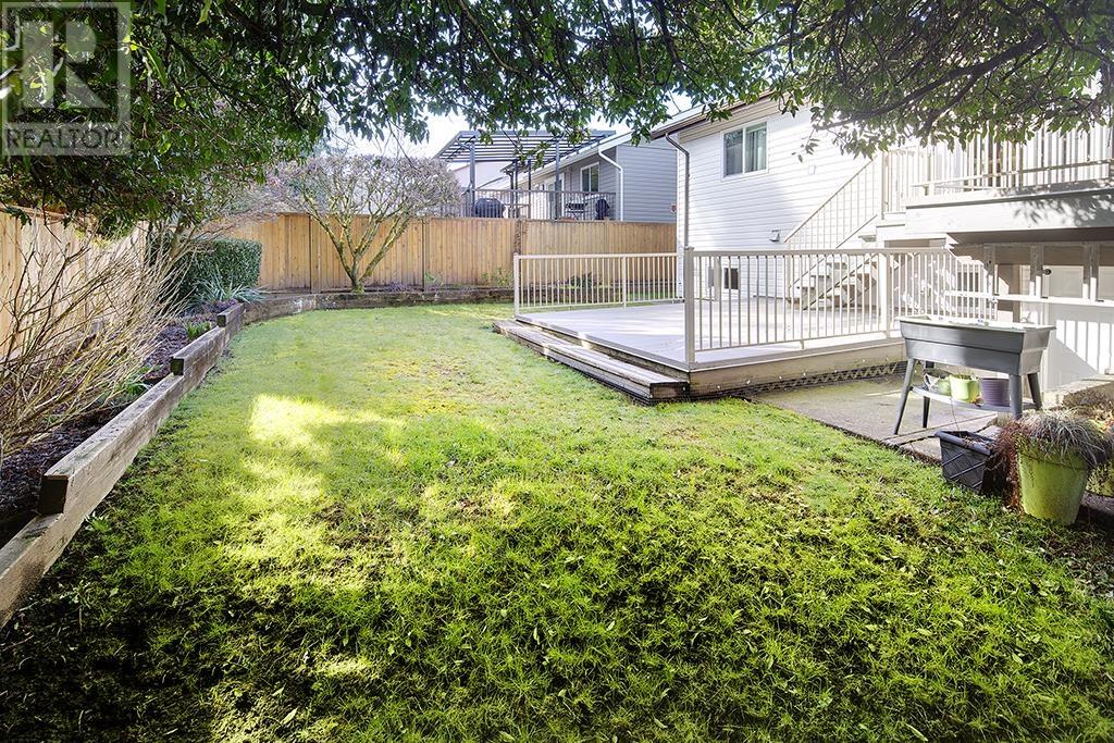 661 Poirier Street, Coquitlam, British Columbia  V3J 7M5 - Photo 6 - R2860156