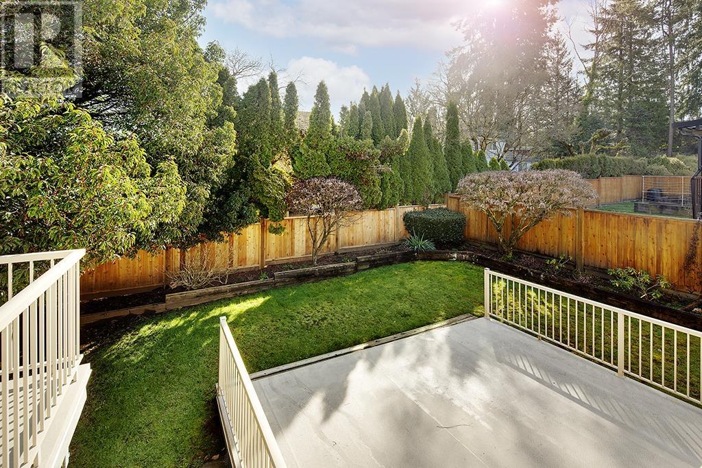 661 Poirier Street, Coquitlam, British Columbia  V3J 7M5 - Photo 8 - R2860156