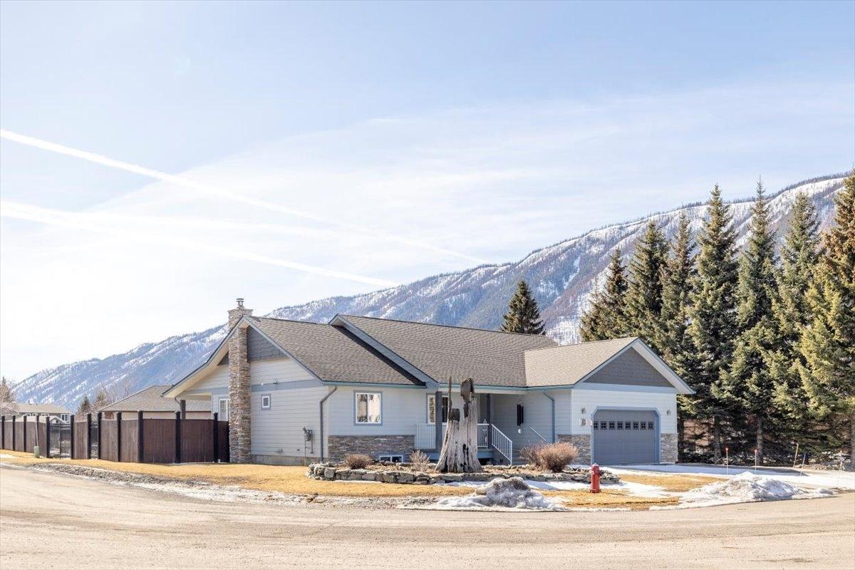 1250 VALLEY VIEW DRIVE, sparwood, British Columbia