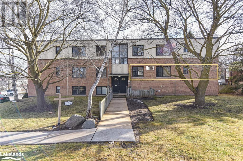 136 Scanlon Avenue Unit# 5, Bradford, Ontario  L3Z 1G6 - Photo 2 - 40555856