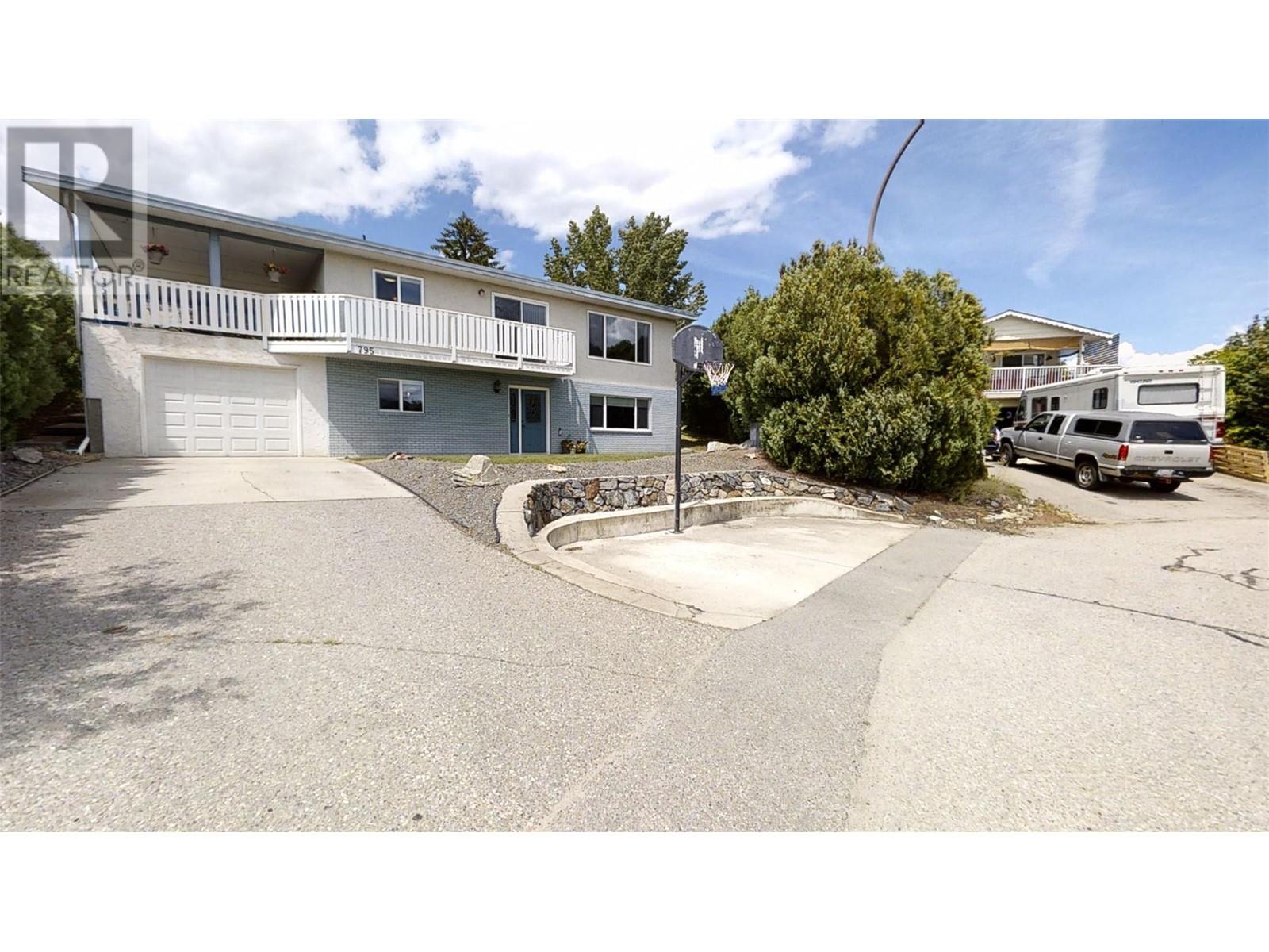795 Columbia Place, Oliver, British Columbia  V0H 1T0 - Photo 1 - 10306695