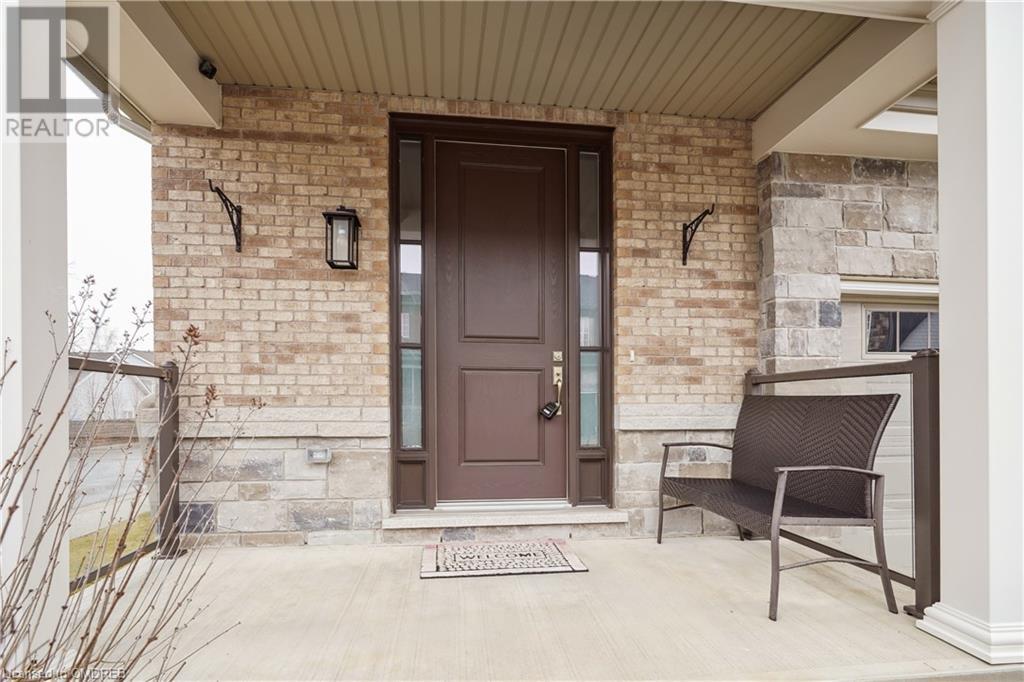 19 Windsor Circle, Niagara-On-The-Lake, Ontario  L0S 1J0 - Photo 2 - 40555525