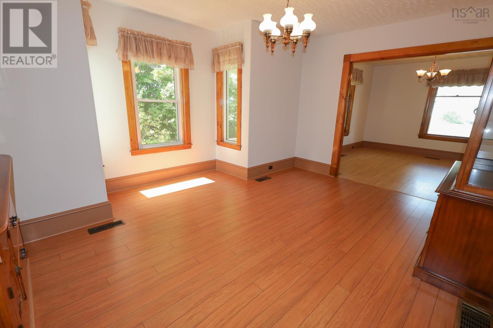89 Clairmont Street, Mahone Bay, Nova Scotia  B0J 2E0 - Photo 12 - 202404835