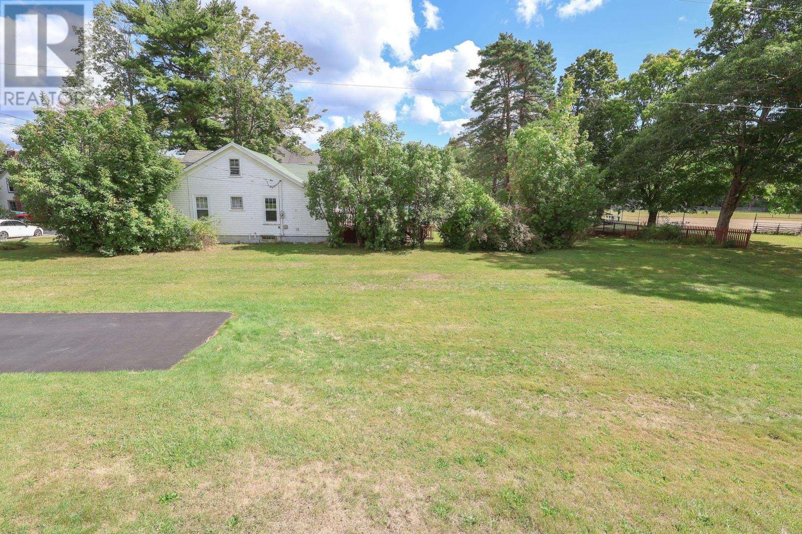 89 Clairmont Street, Mahone Bay, Nova Scotia  B0J 2E0 - Photo 34 - 202404835