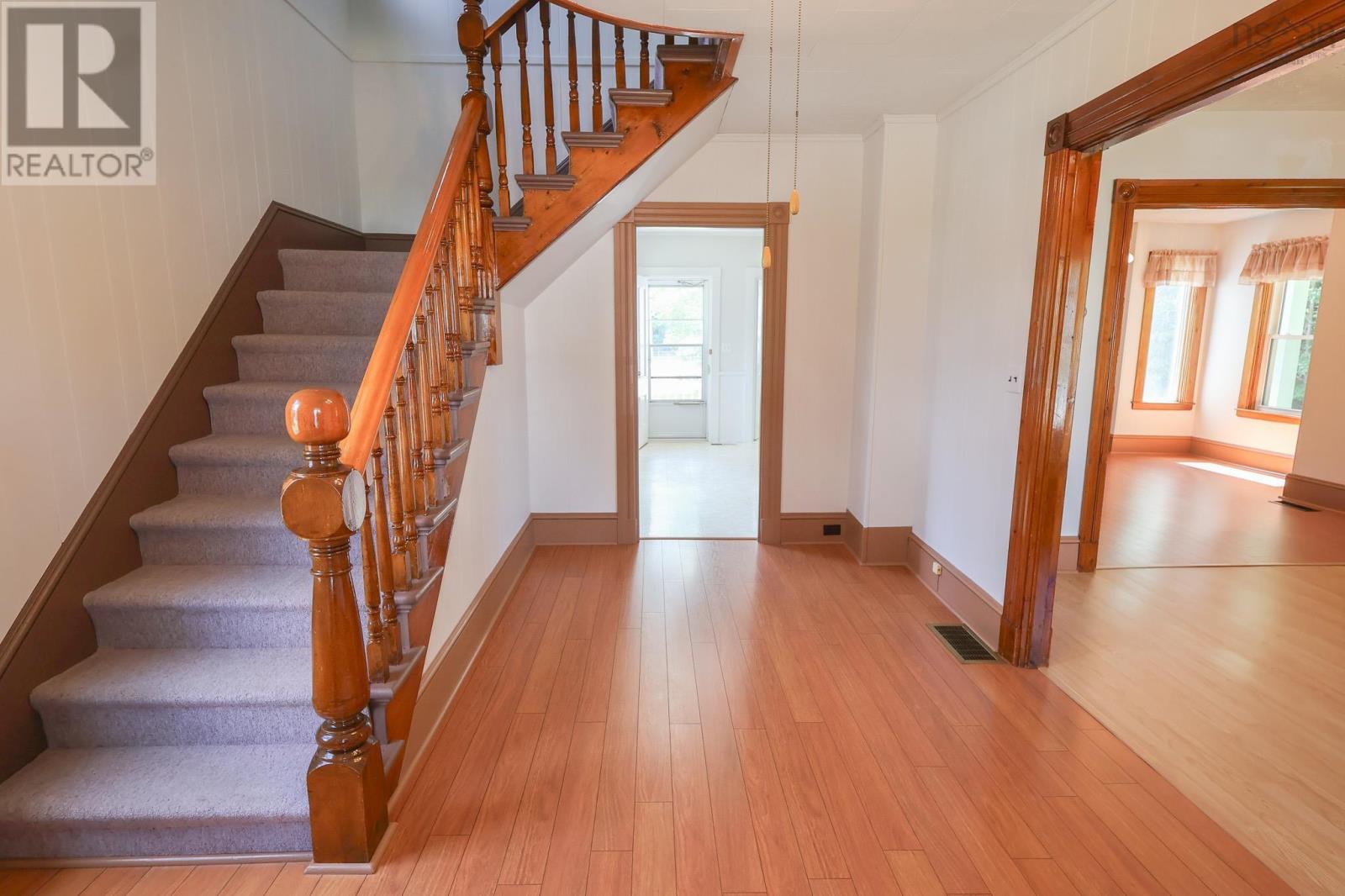 89 Clairmont Street, Mahone Bay, Nova Scotia  B0J 2E0 - Photo 5 - 202404835