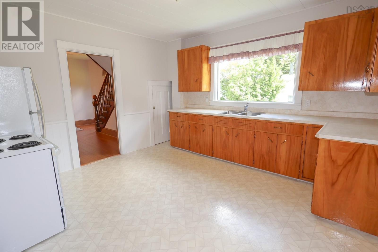 89 Clairmont Street, Mahone Bay, Nova Scotia  B0J 2E0 - Photo 9 - 202404835