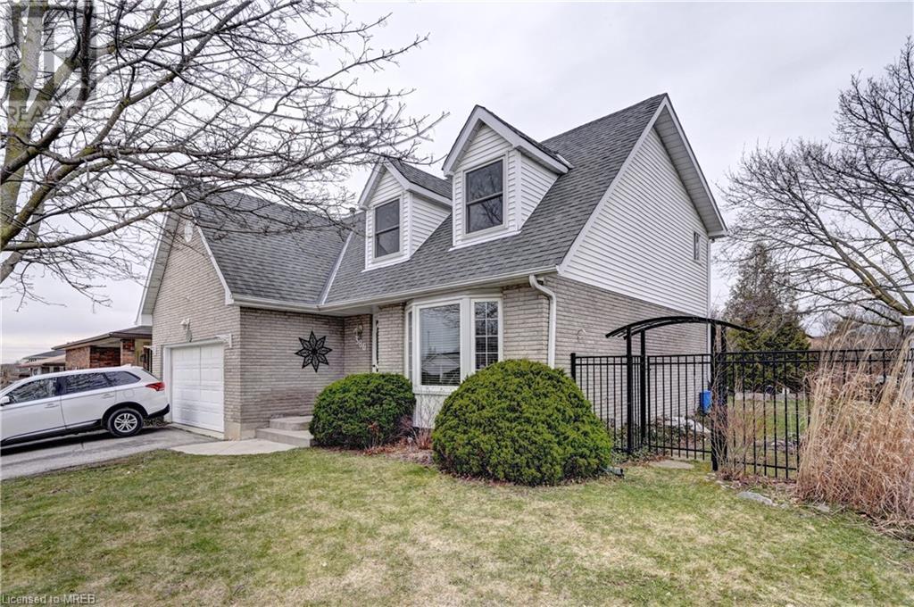 586 Champlain Boulevard, Cambridge, Ontario  N1R 7Z4 - Photo 1 - 40555801