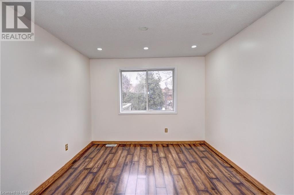586 Champlain Boulevard, Cambridge, Ontario  N1R 7Z4 - Photo 10 - 40555801