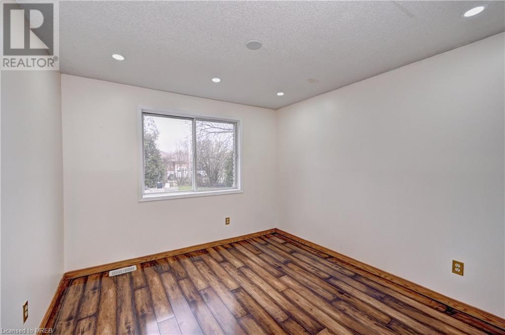 586 Champlain Boulevard, Cambridge, Ontario  N1R 7Z4 - Photo 12 - 40555801