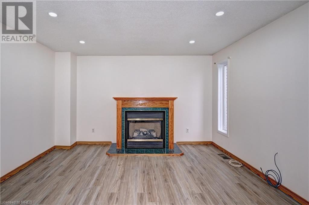 586 Champlain Boulevard, Cambridge, Ontario  N1R 7Z4 - Photo 15 - 40555801