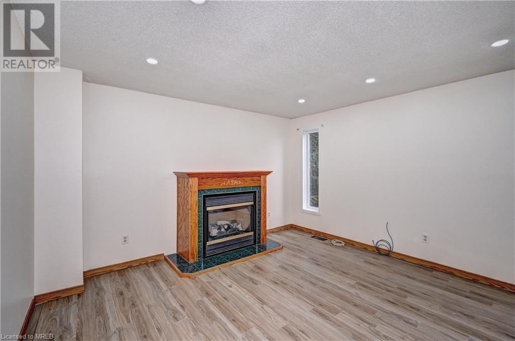 586 Champlain Boulevard, Cambridge, Ontario  N1R 7Z4 - Photo 16 - 40555801