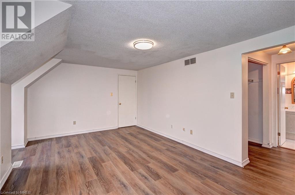 586 Champlain Boulevard, Cambridge, Ontario  N1R 7Z4 - Photo 28 - 40555801