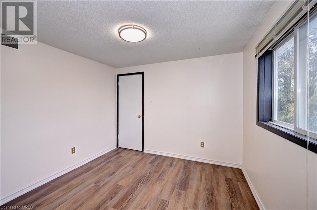 586 Champlain Boulevard, Cambridge, Ontario  N1R 7Z4 - Photo 34 - 40555801